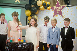 ВЫПУСКНОЙ В ШКОЛЕ